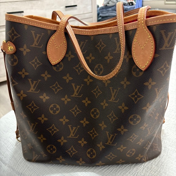 Louis Vuitton Neverfull MM - Picture 2 of 5